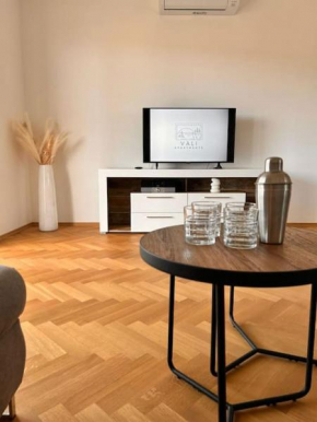 Vali Apartment 2